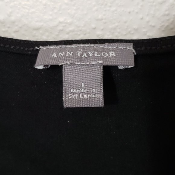 Ann Taylor Sleeveless Black Top V Neck Size Large - Picture 4 of 6